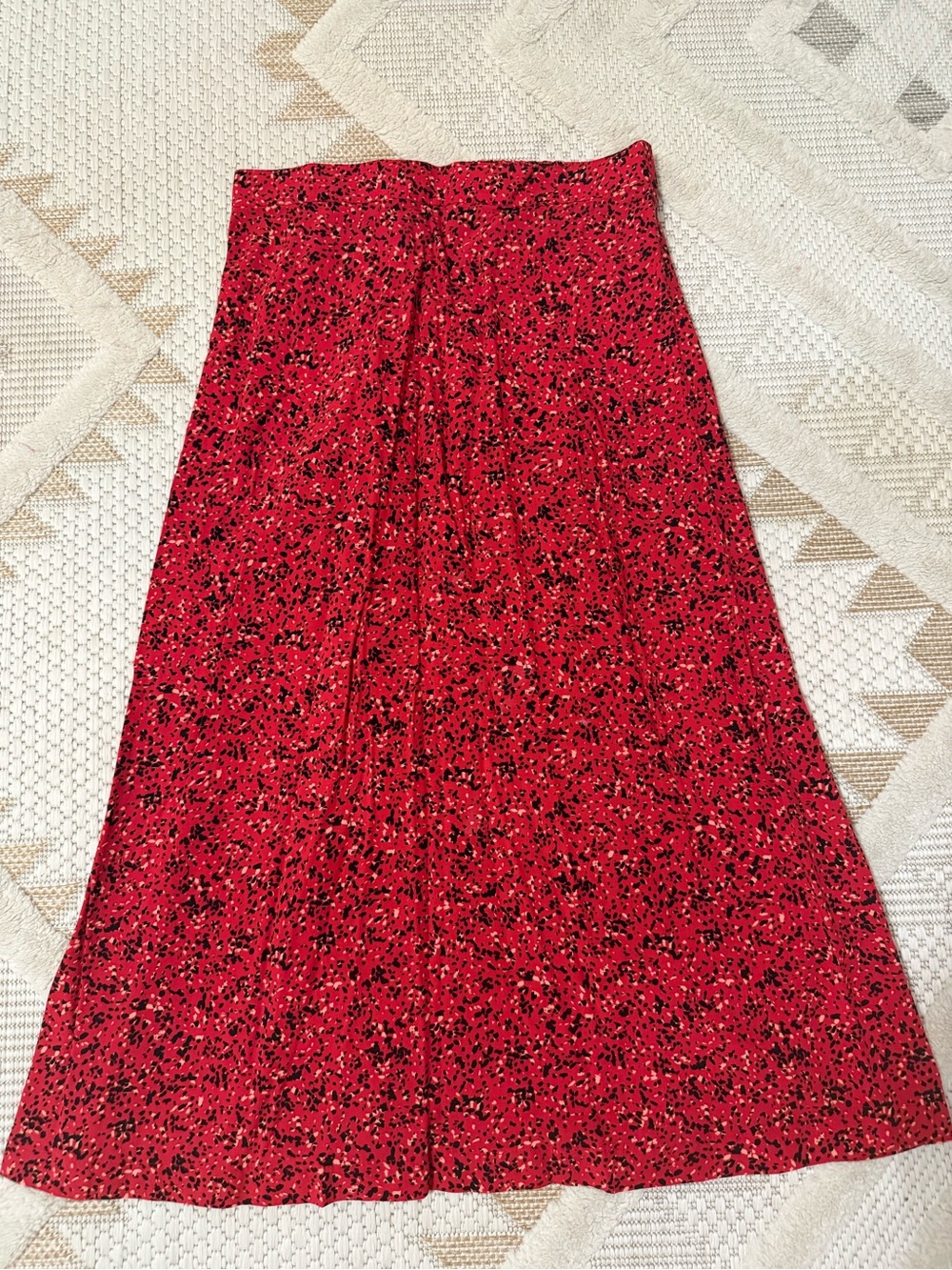 Women’s skirt size small  #ClosetClearout #WomensFashion #Clothing #Jewelry #Acc